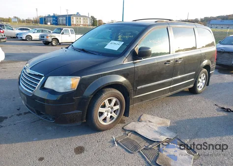 2010 Chrysler Town & Country Touring from USA, damaged, VIN 2A4RR5D10AR432408